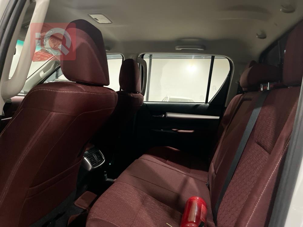 تويوتا هايلوكس